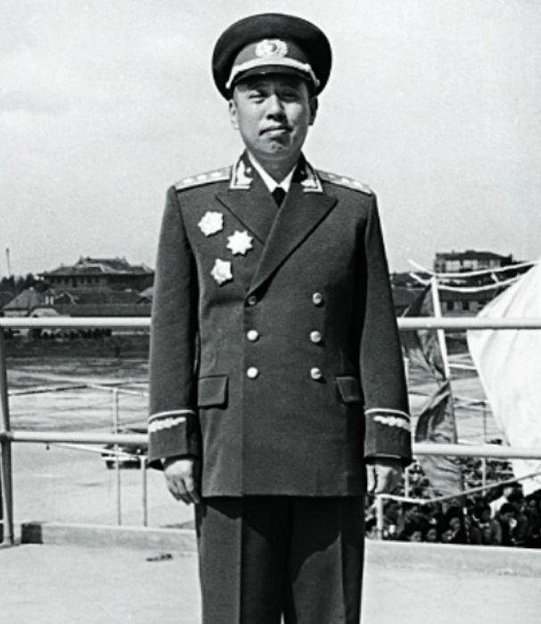 司令家喻户晓八位副司令都是一流虎将澳门新葡京网页四野名将辈出四大兵团(图2)